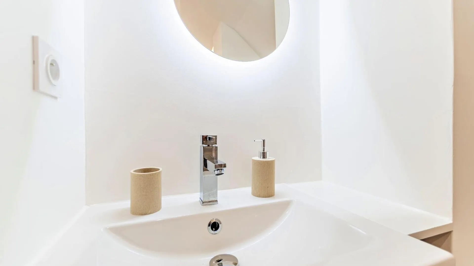 Chez Quentin & Thibaut Apartment Dagneux France