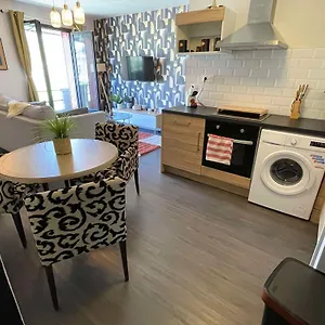 appartement-t2-1er-etage.midi-pyreneeshotels.com/